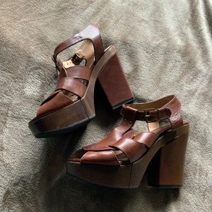 Vintage Robert Clergerie brown leather platform sandals